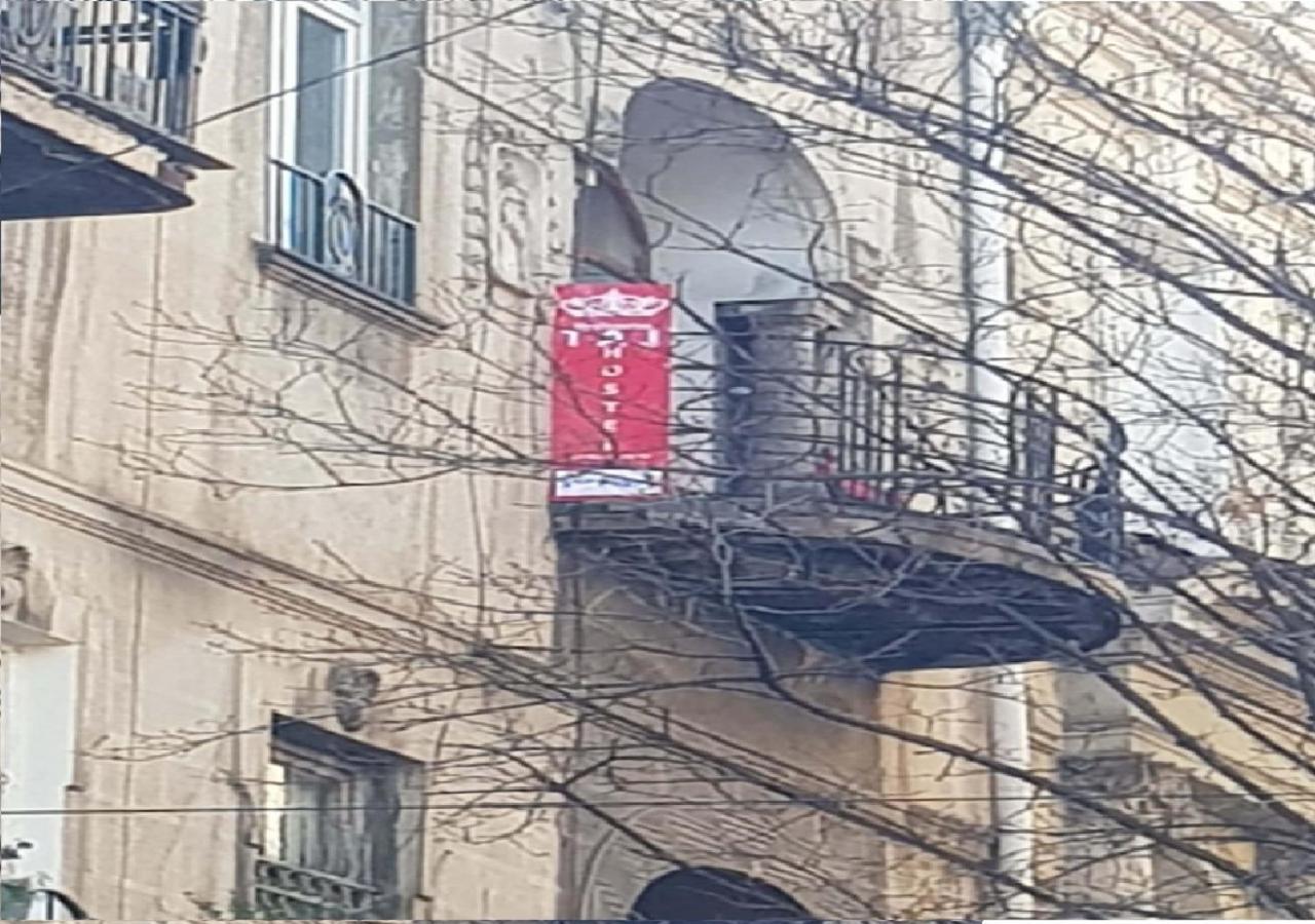 Taj Hostel Tbilisi Buitenkant foto